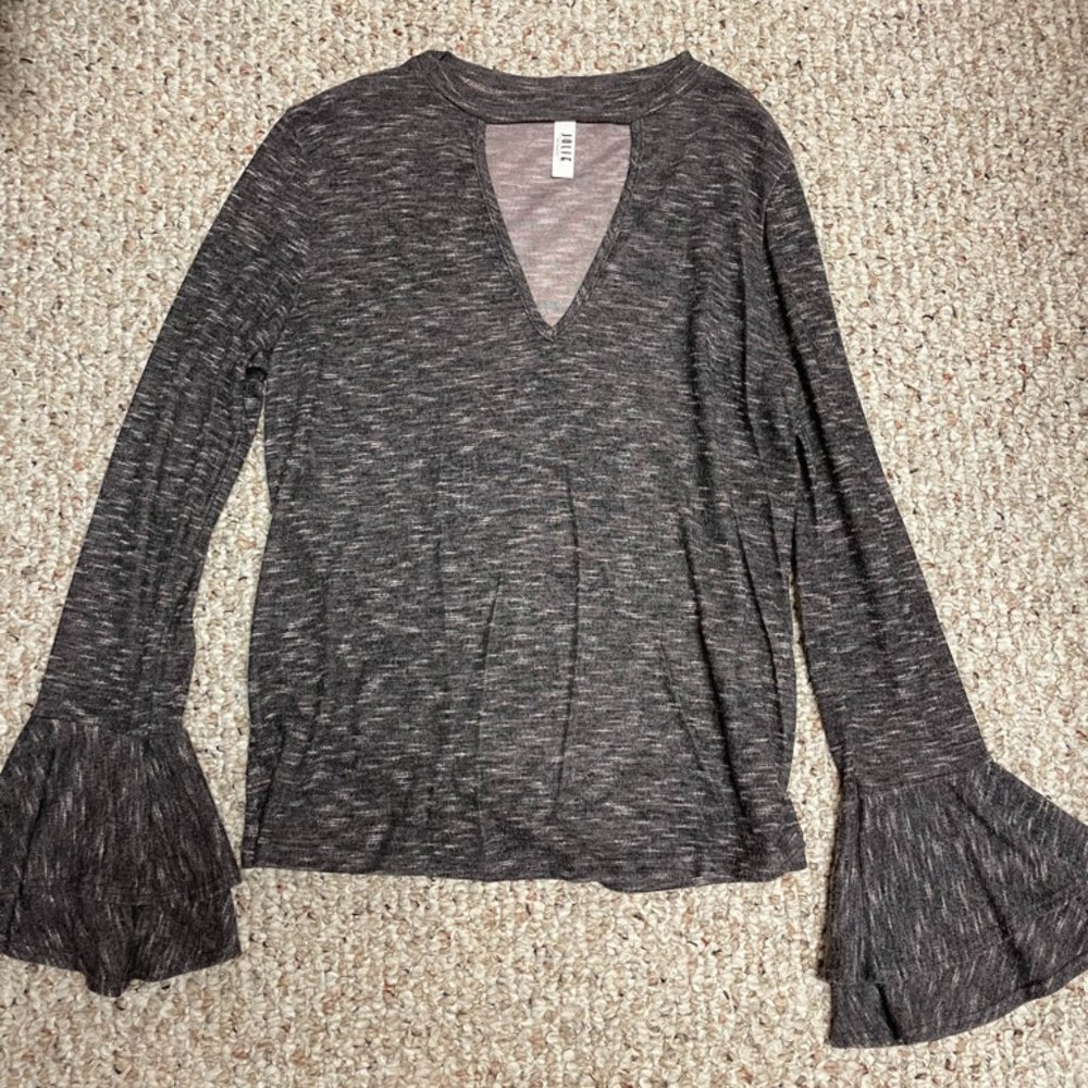 Jolie small, brown and grey v-neck cutout, ruffle long-sleeve blouse